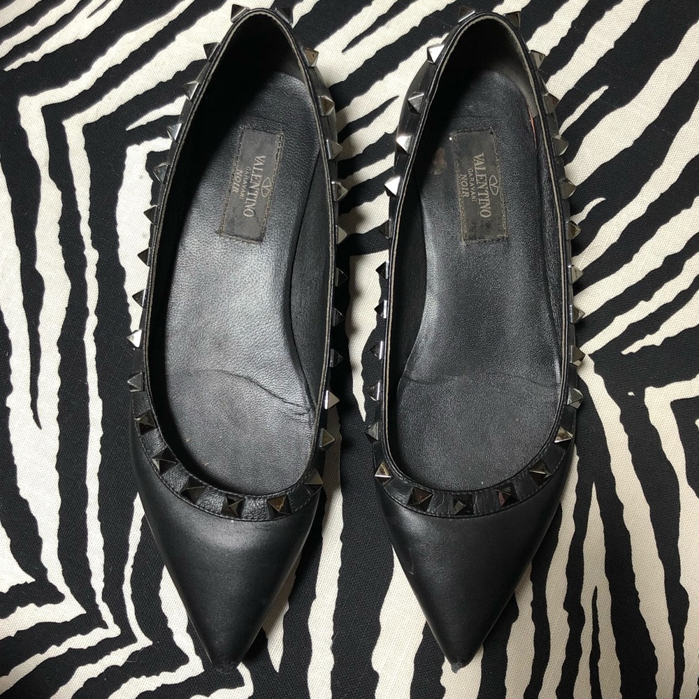 Valentino Garavani Rock Stud Ballet Flats Black